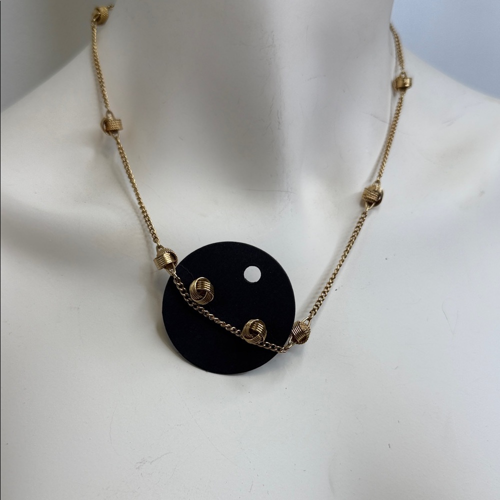 Avon Gold Knot necklace with matching earrings